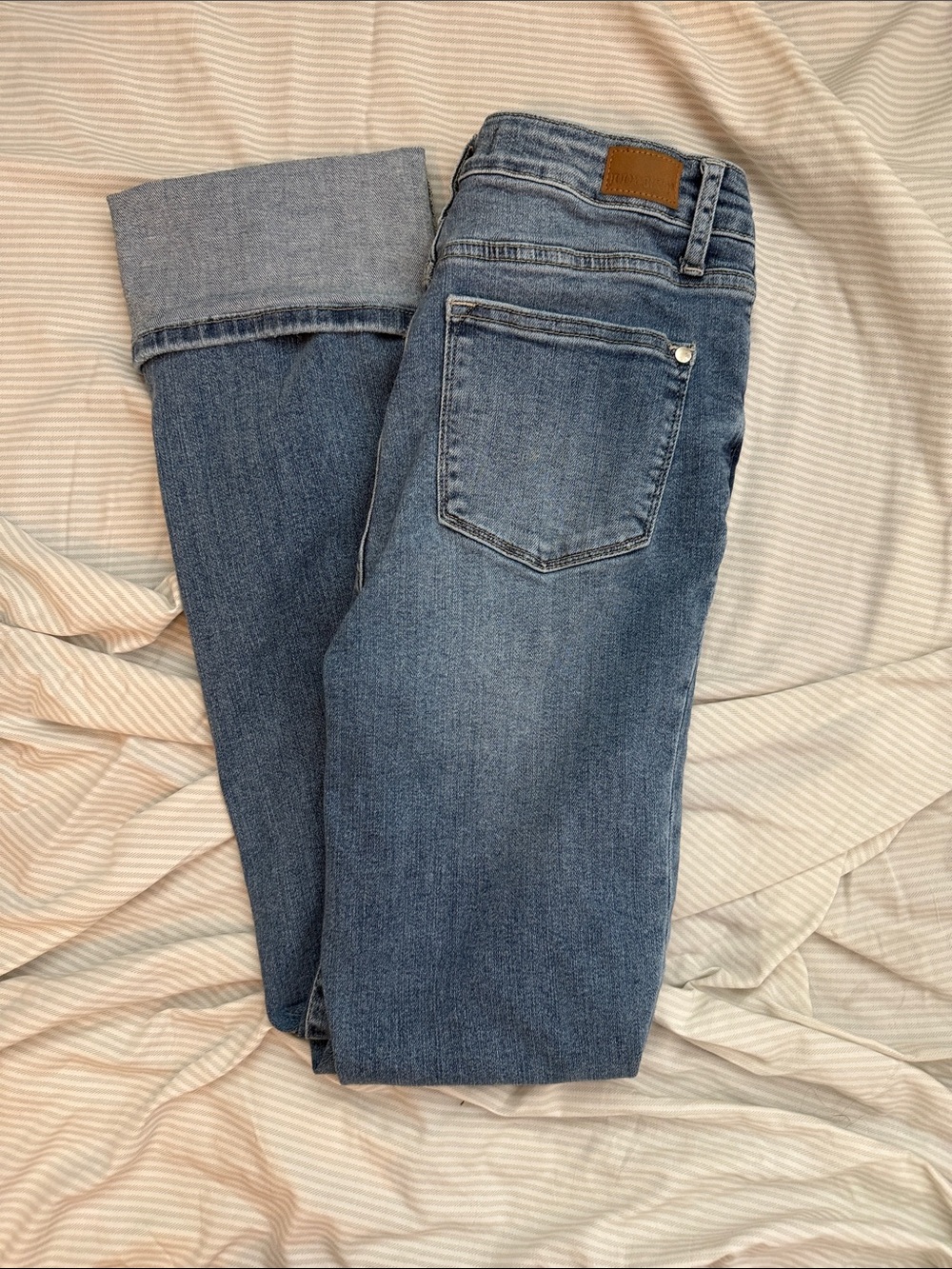 Judy blue high rise cuffed jeans size 5/27 - Picture 2 of 3